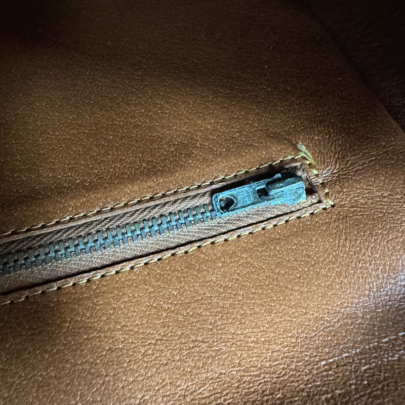 Louis Vuitton 紅皮方型手拿包 vintage 中古 二手 大容量 出清 特價 男女通用-24