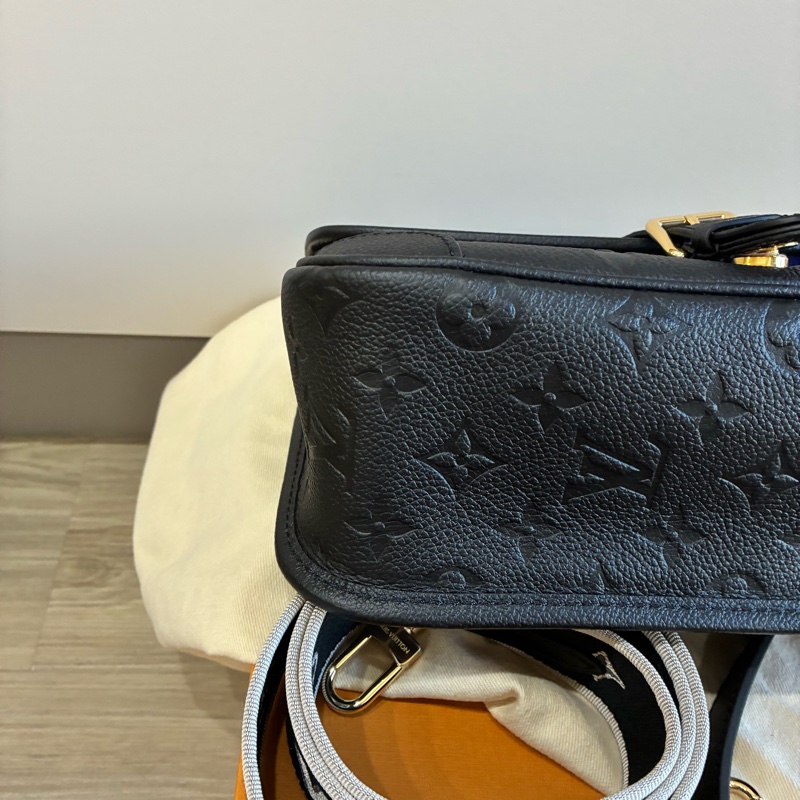 LV 黑色全皮 法棍包 M46386 全新-8