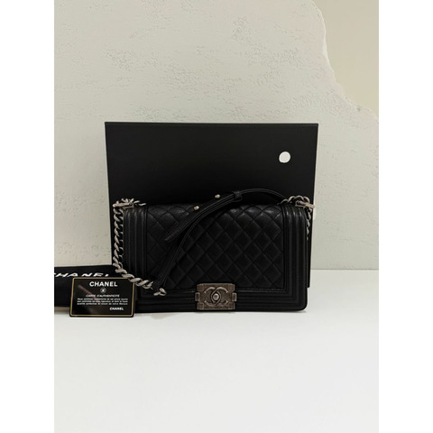 CHANEL Boy Bag Caviar 中型銀色鏈條單肩包 27 系列 A67086