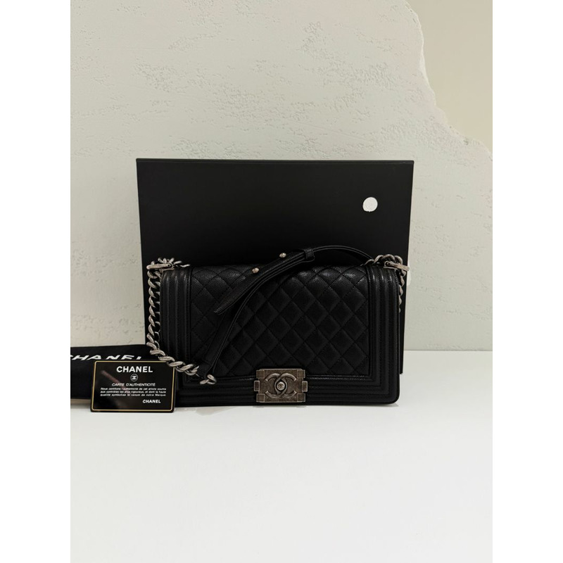 【包稅】CHANEL Boy Bag Caviar 中型銀色鏈條單肩包 27 系列 A67086-0