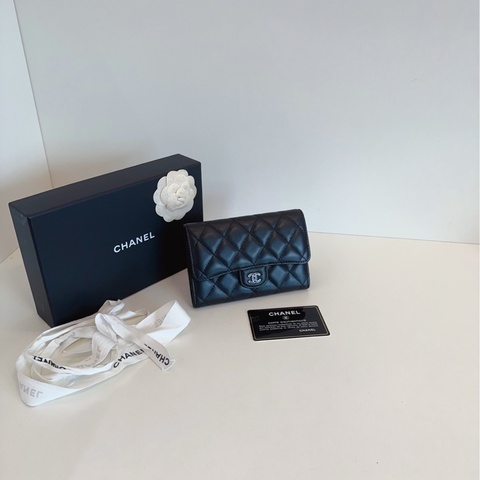 【99新🆕】Chanel  鏤空logo 菱格紋短款錢包