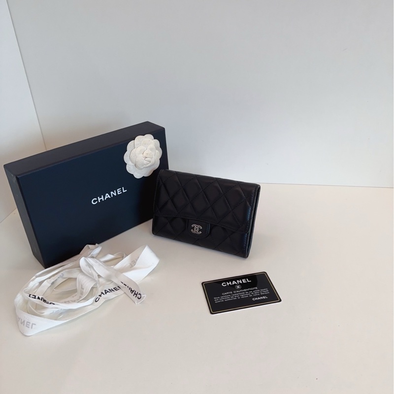 【99新🆕】Chanel 鏤空logo 菱格紋短款錢包-2