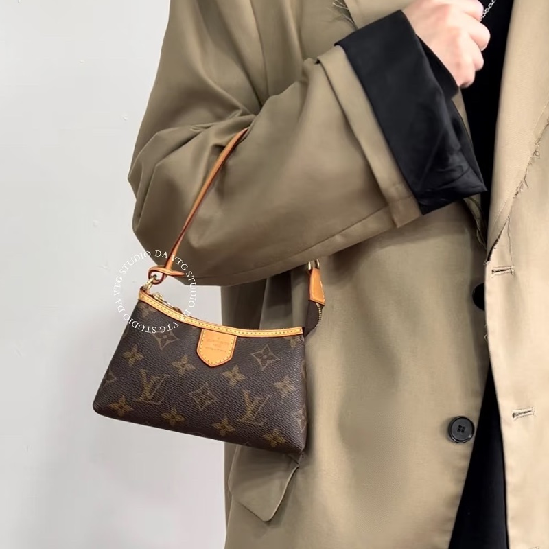 LV M40309 Delightful mini 迷你小手提手拿包晚宴包麻將包-29