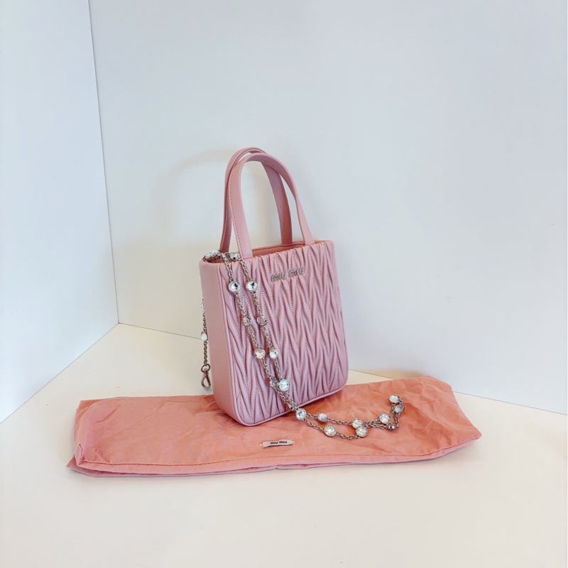 【99新未使用🆕】MiuMiu 新款粉色 鑽石💎皺摺mini tote琴譜包 手提包-1