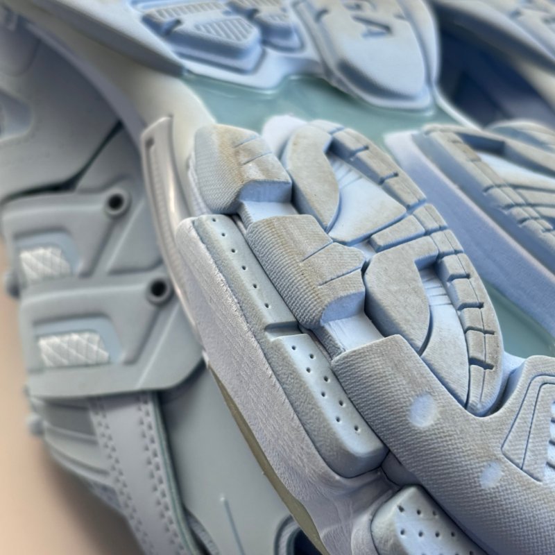 ::BALENCIAGA:: Track Sneaker 水藍色運動鞋 潮鞋 休閒鞋 潮流 (38號)-32