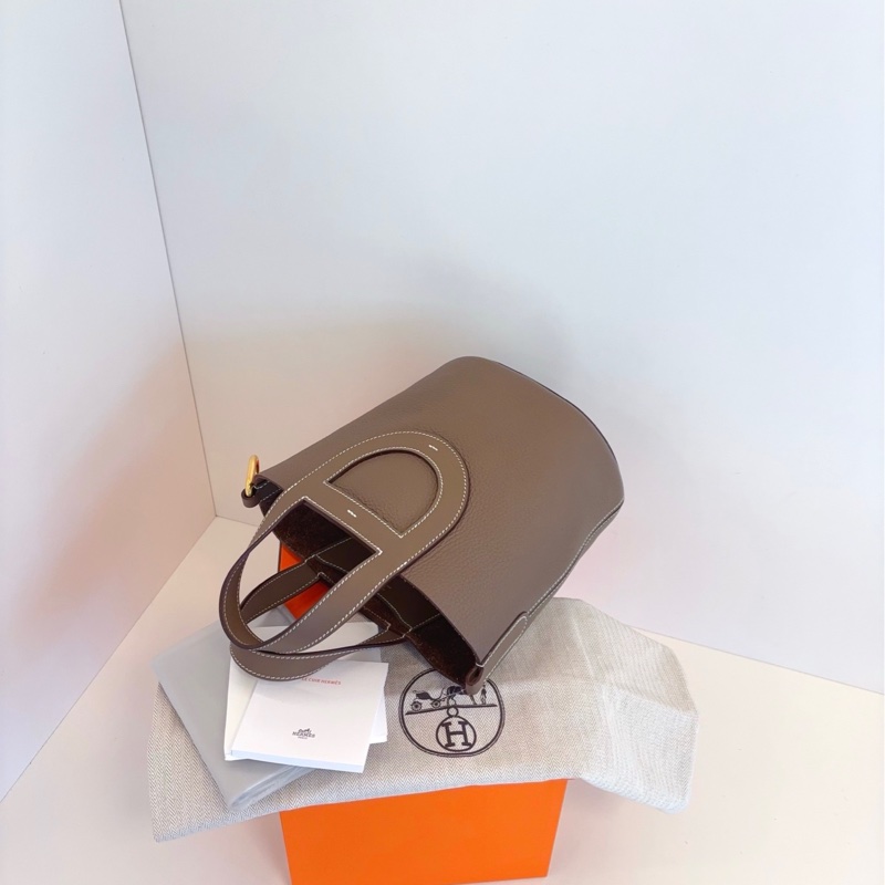 【99新閒置全套🆕】Hermes in the loop 18 大象灰🐘金扣豬鼻子菜籃子 W刻 手提包-6