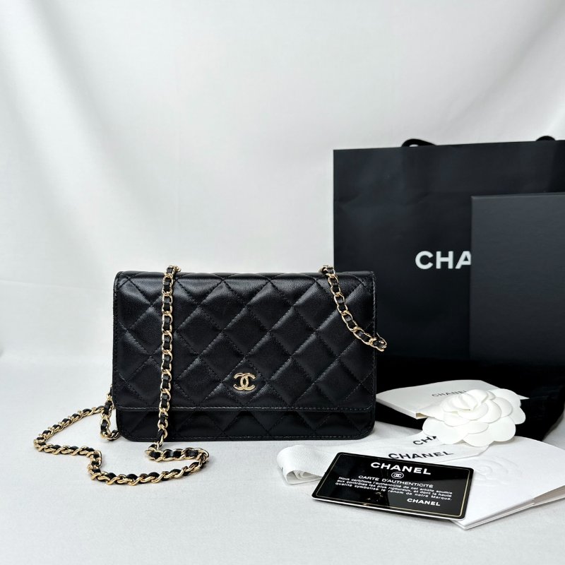 CHANEL 黑金小羊皮woc鏈帶包-0