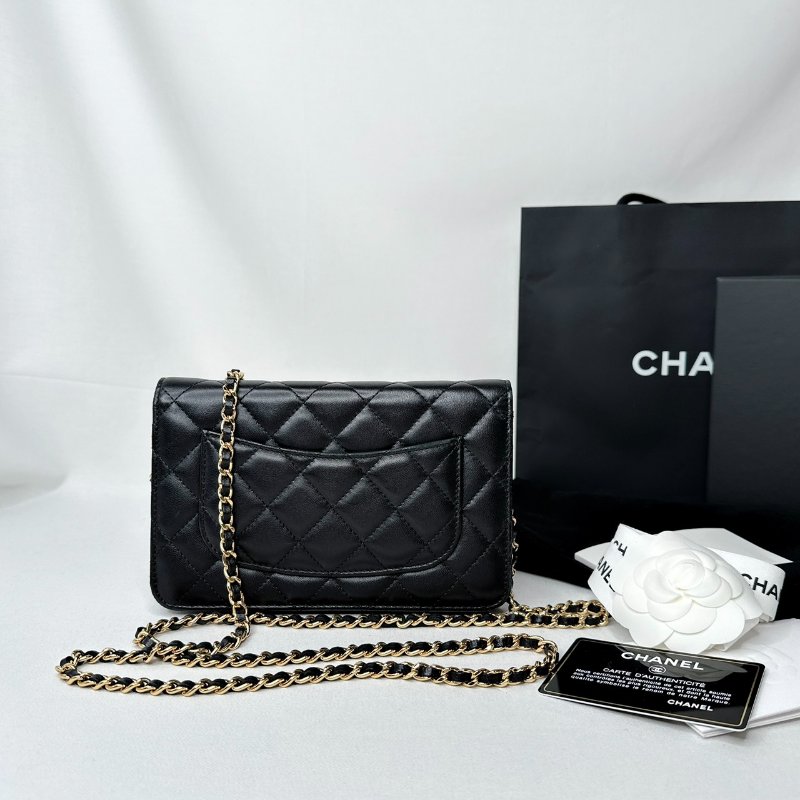 CHANEL 黑金小羊皮woc鏈帶包-1