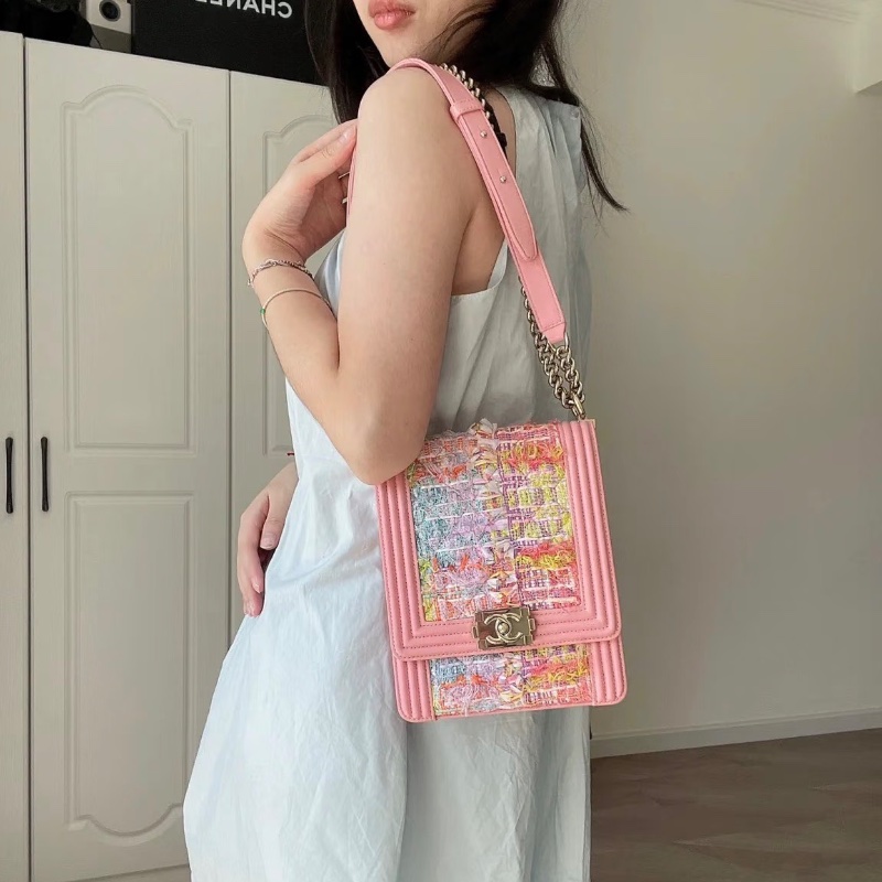 CHANEL 19SS竪版 Leboy粉色毛呢肩背斜背包19.5*22.5*5 98新配件保卡塵袋-0