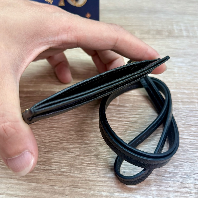 Prada 黑色金釦掛頸證件套名片夾-8