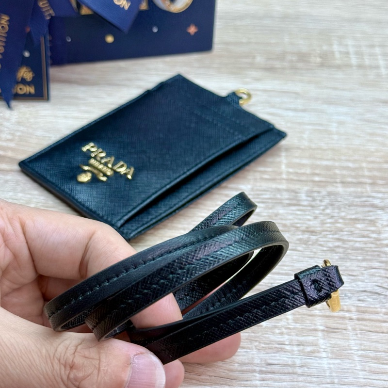 Prada 黑色金釦掛頸證件套名片夾-17