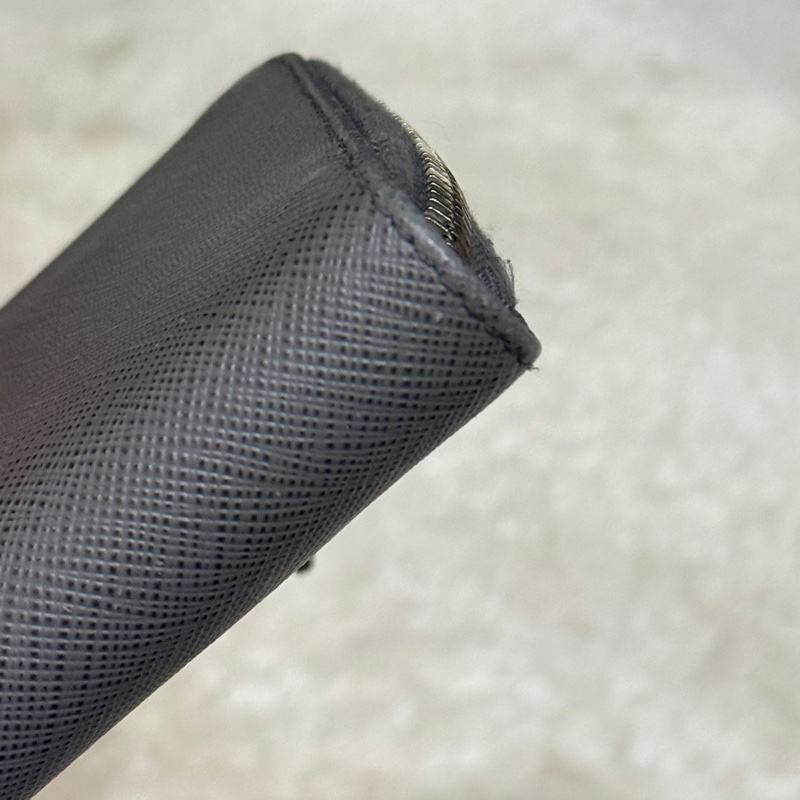 年前出清價甜賣一週🔥 Prada正櫃款 石墨灰色 荔紋牛皮 拉鏈錢包 中夾 短夾有零錢袋-39