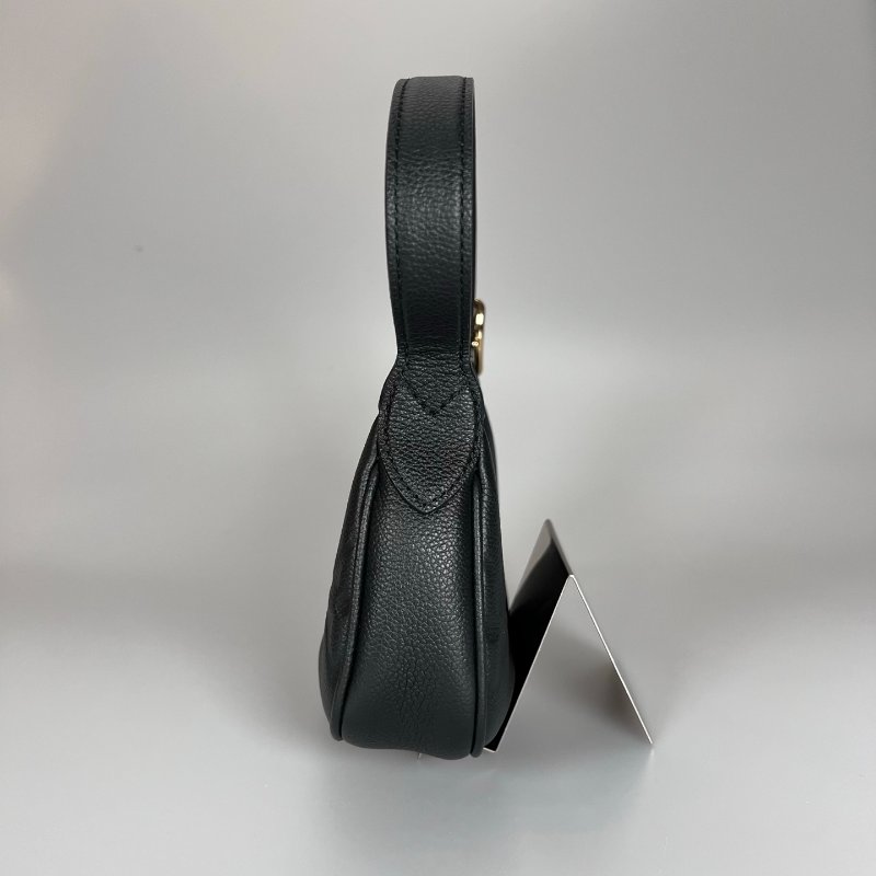 LV M82391/晶片款 黑 MINI MOON 包-3