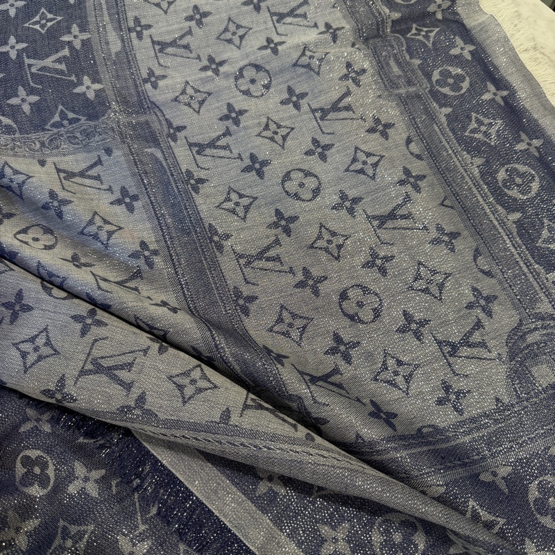 LV 藍絲質羊毛Demin造型方形披肩M76691-7