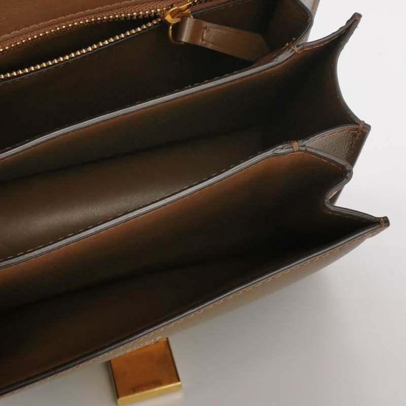 Celine Classic Box豆腐包小號牛皮純色按壓式鎖扣單肩包-6