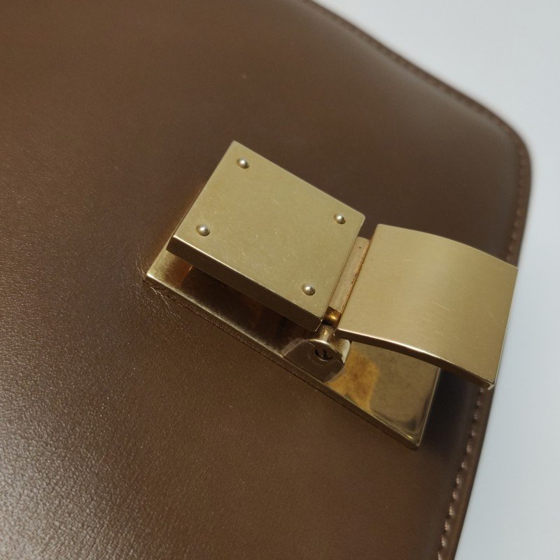 Celine Classic Box豆腐包小號牛皮純色按壓式鎖扣單肩包-13