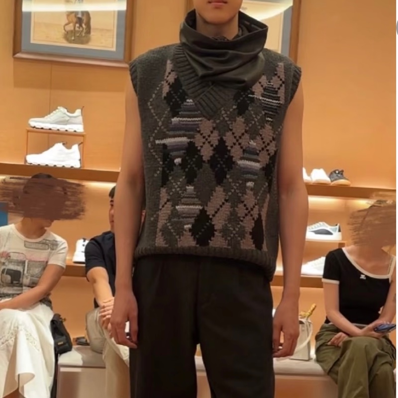 宋仲基同款/秀款 男女皆可穿 吊牌還在 HERMÈS 愛馬仕羊絨針織背心-4