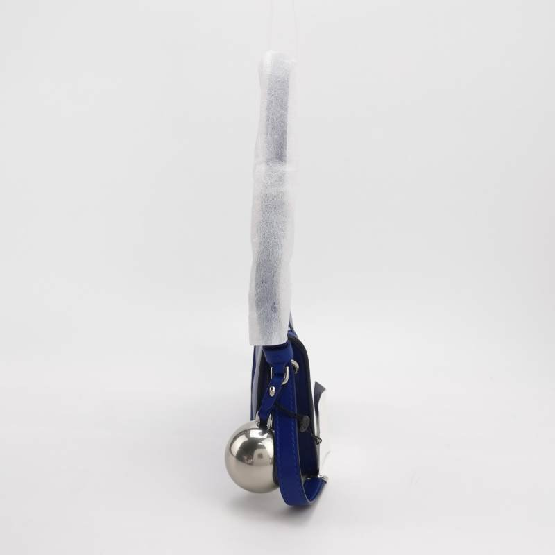 Burberry Shield迷你羊皮純色拉鏈鈴鐺墜飾單肩包-2