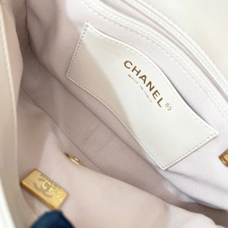 Chanel 23P粗鏈條乳白色羊皮芯片款方胖子肩背包21×17×6 98新配件塵袋盒子購證-2
