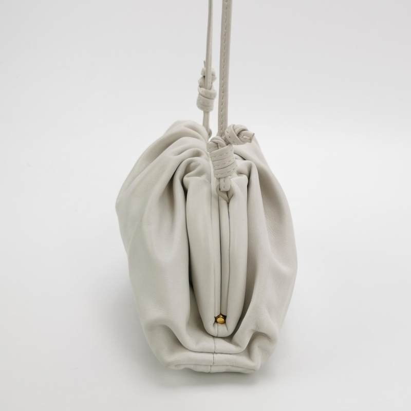 Bottega Veneta Pouch雲朵包迷你牛皮純色褶皺斜挎包單肩包-2