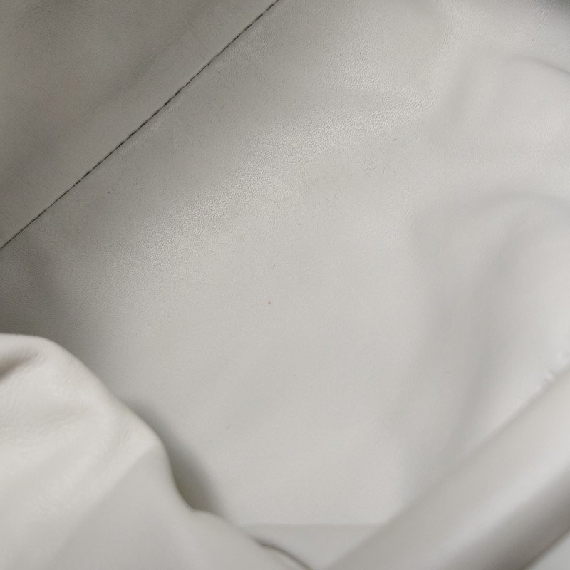 Bottega Veneta Pouch雲朵包迷你牛皮純色褶皺斜挎包單肩包-8
