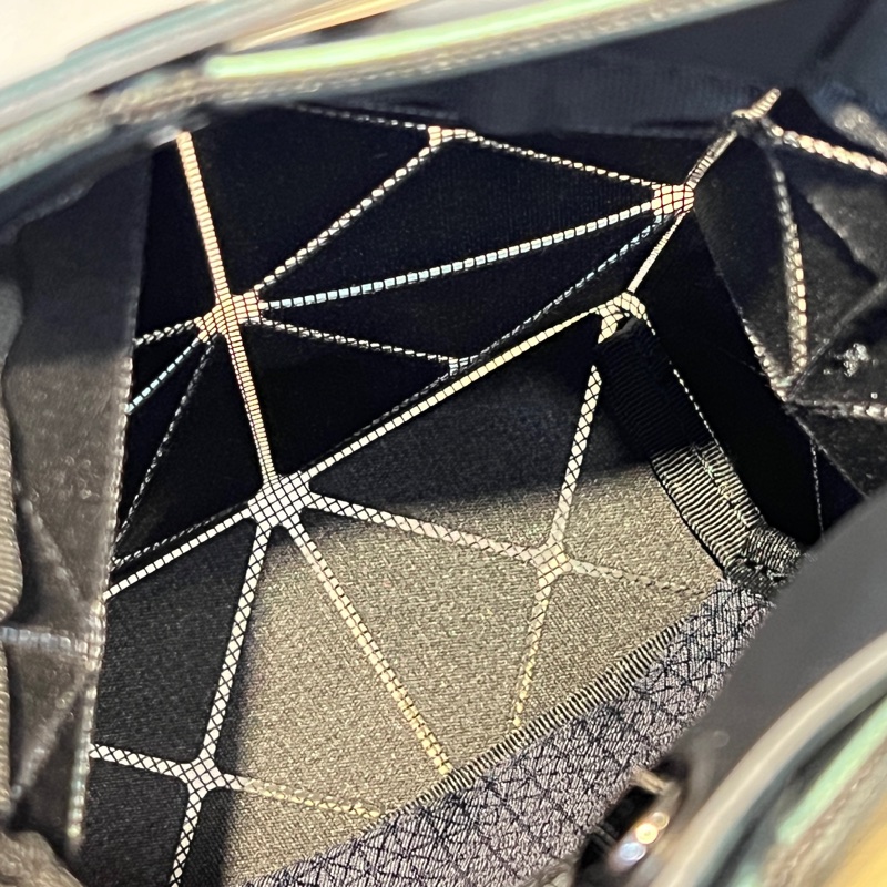 IsseyMiyake綠塑料黑銀釦Mini手提包-9