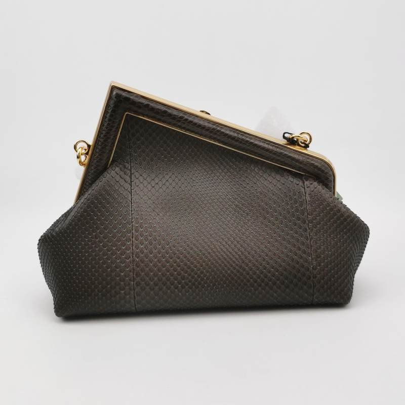 Fendi First小號蛇皮純色單肩包-4