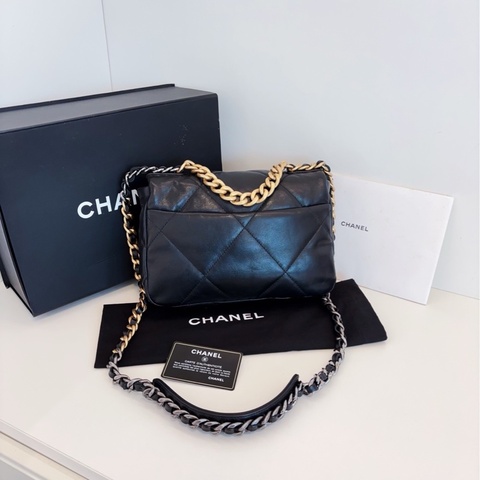 【99新閒置🆕】Chanel  黑金大菱格19bag枕頭包 小號 small 斜挎包