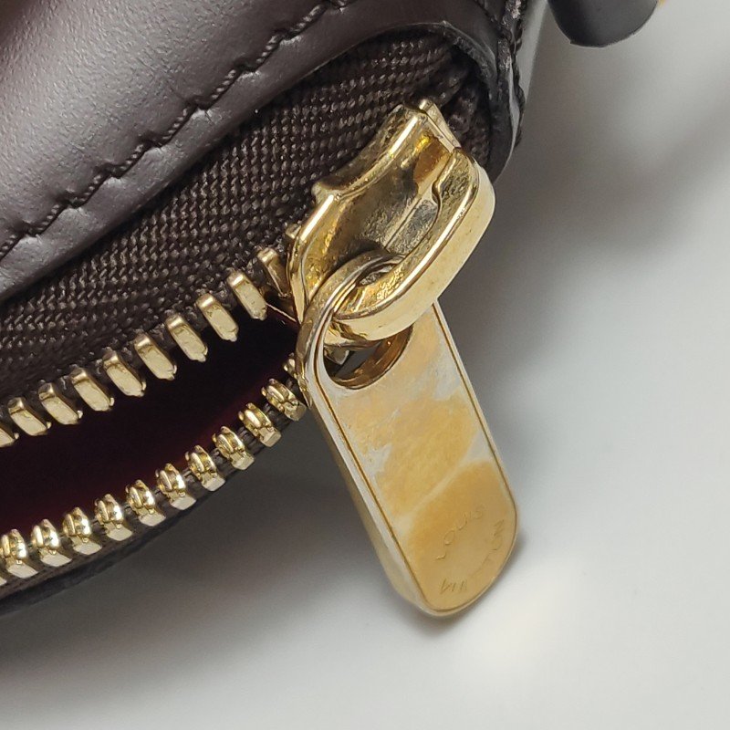 Louis Vuitton(LV)Trevi牛皮棋盤格褶襇單肩包-13