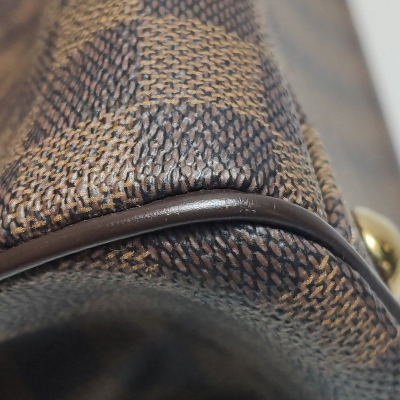 Louis Vuitton(LV)Trevi牛皮棋盤格褶襇單肩包-15