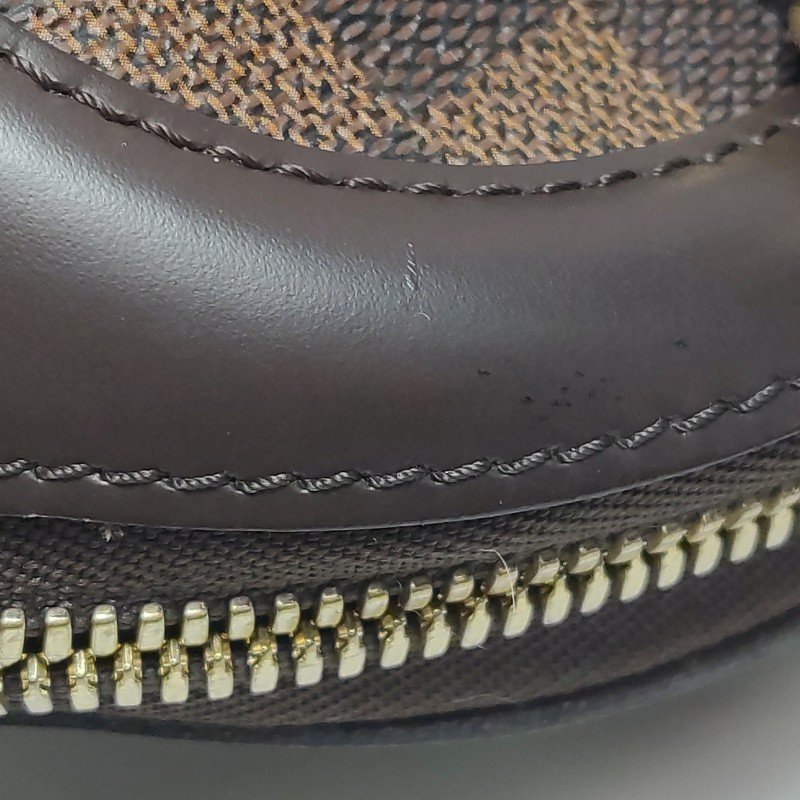 Louis Vuitton(LV)Trevi牛皮棋盤格褶襇單肩包-16