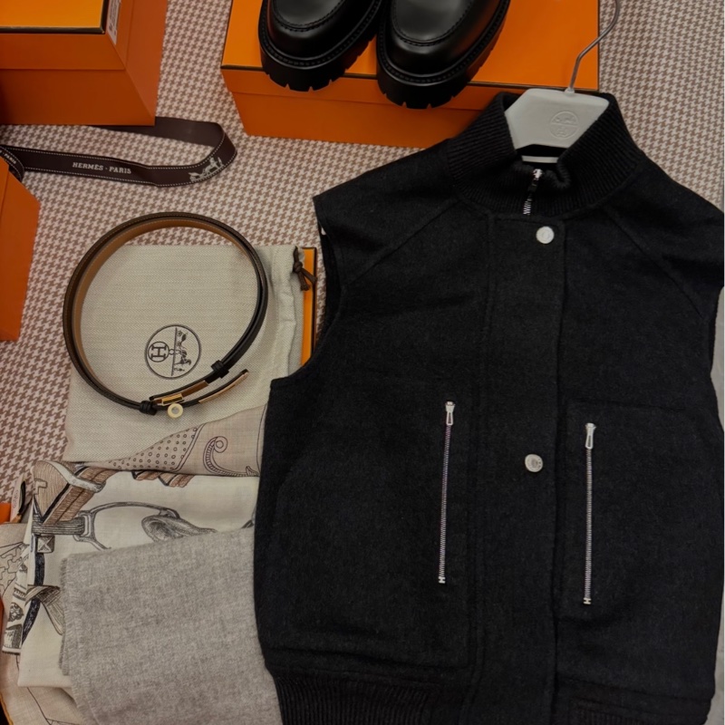 吊牌還在 HERMÈS 愛馬仕雙面羊絨馬甲-2