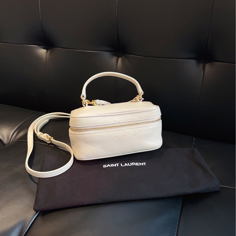 【98新🆕】YSl 白金菱格紋mini化妝包 盒子包 迷你斜挎包-0