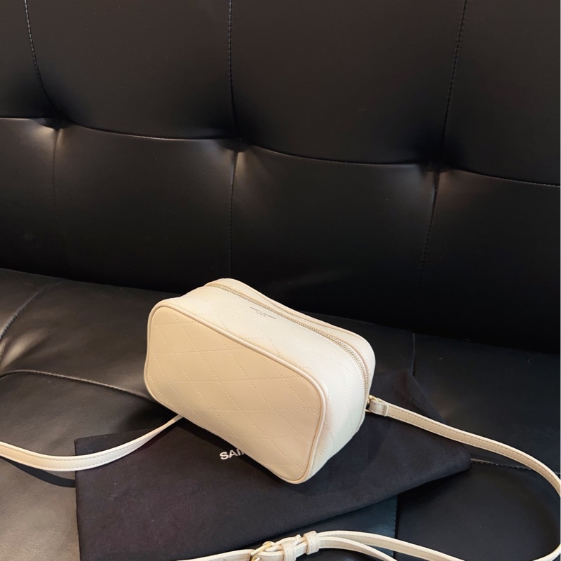 【98新🆕】YSl 白金菱格紋mini化妝包 盒子包 迷你斜挎包-5