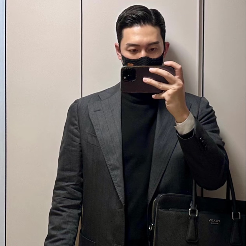 PRADA 黑色 十字紋 公事包 手提包 肩背包 側背包 斜背包 電腦包 公文包 文件包-4