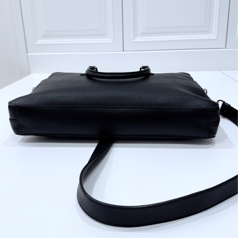 PRADA 黑色 十字紋 公事包 手提包 肩背包 側背包 斜背包 電腦包 公文包 文件包-11