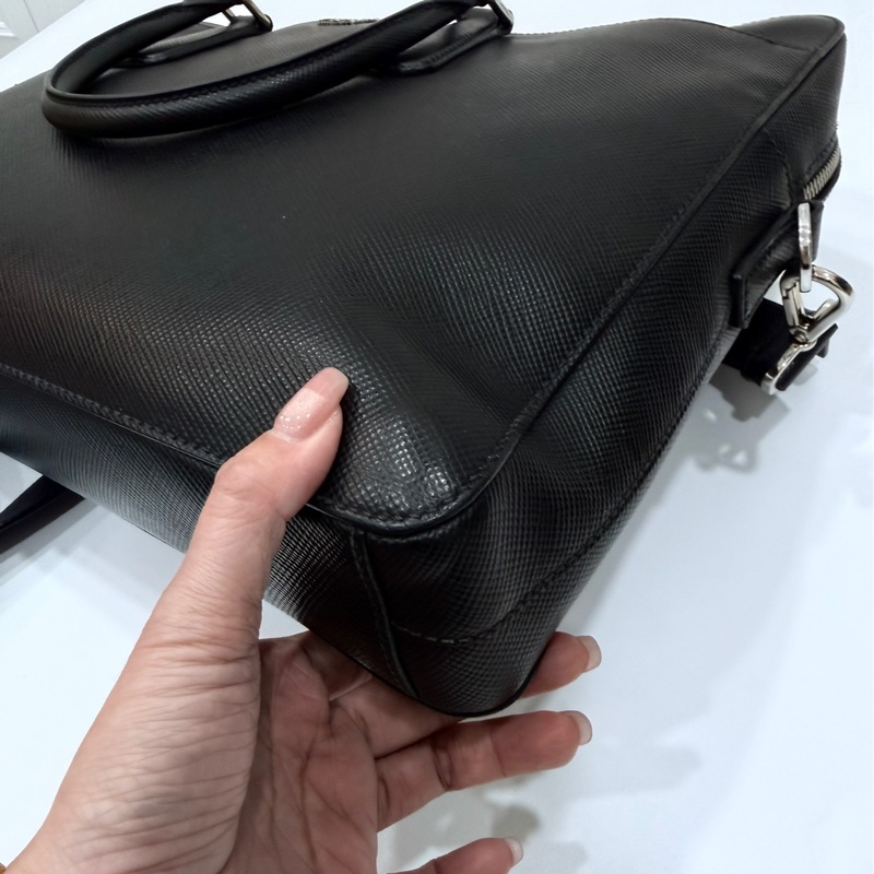 PRADA 黑色 十字紋 公事包 手提包 肩背包 側背包 斜背包 電腦包 公文包 文件包-16