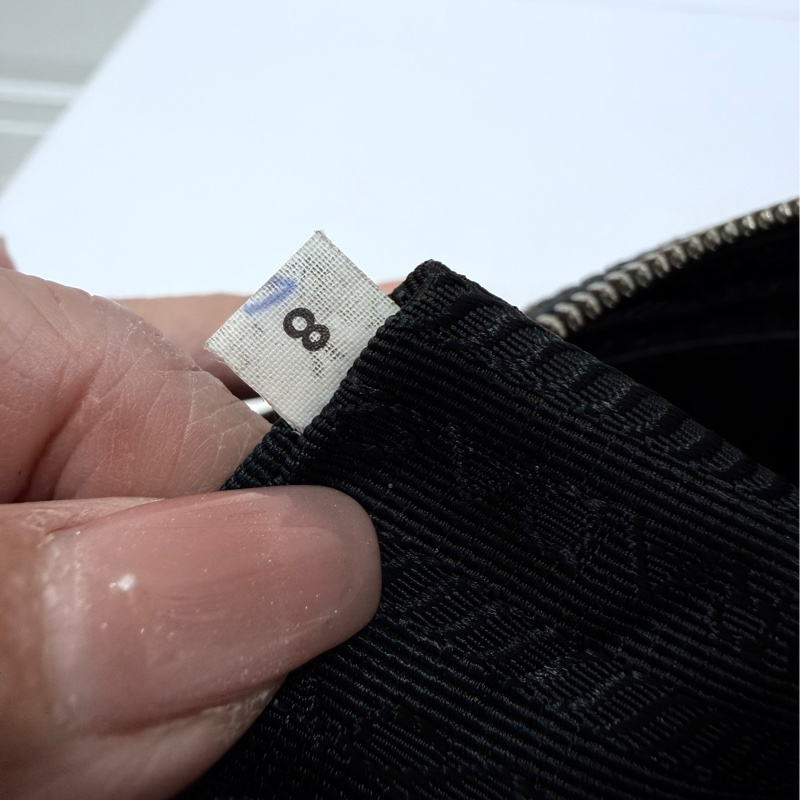 PRADA 黑色 十字紋 公事包 手提包 肩背包 側背包 斜背包 電腦包 公文包 文件包-20