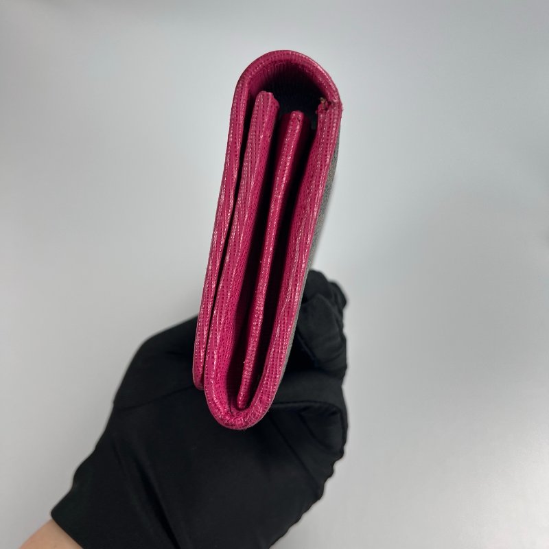 FENDI 1086486 老花拚玫紅掀蓋長夾-2