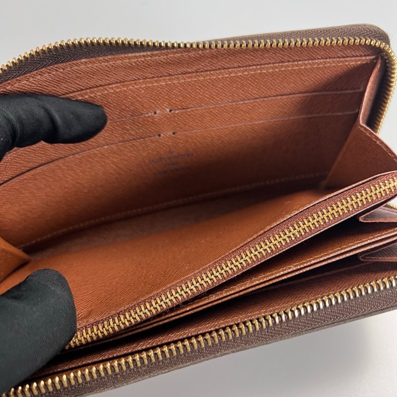 LV M60017 老花ㄇ拉長夾-8