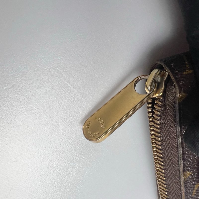 LV M60017 老花ㄇ拉長夾-10