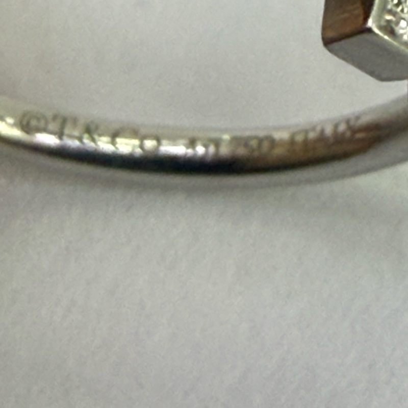 Tiffany & Co T 白金鑽石戒指 Size : EU 48.5-8