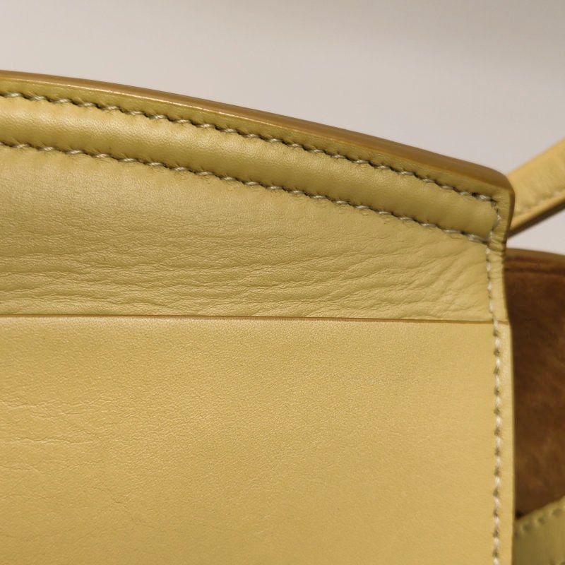 Bottega VenetaArco迷你牛皮Intrecciato編織斜挎包-11