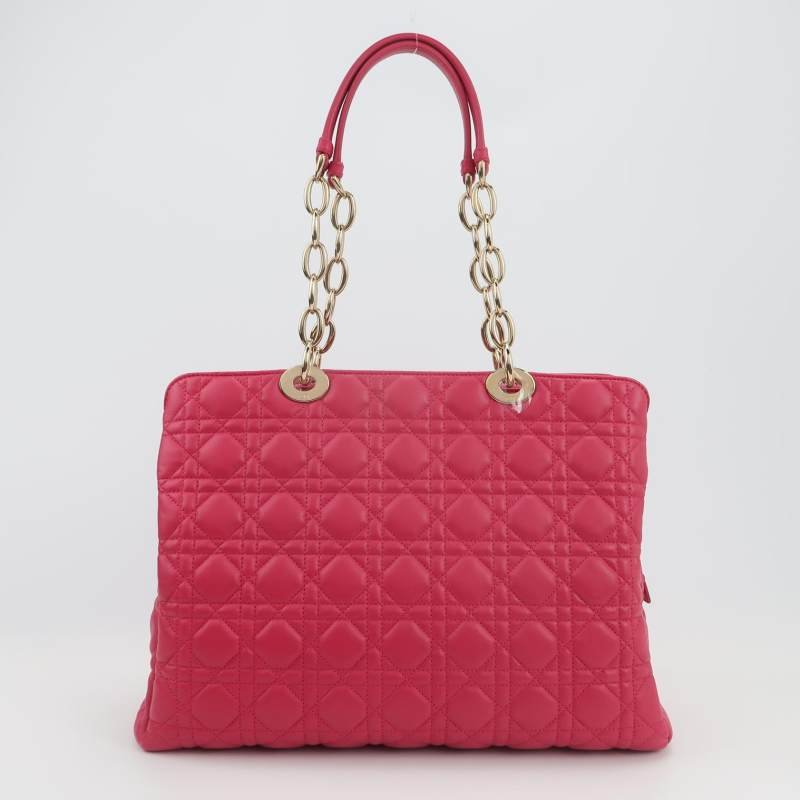 Dior Soft羊皮純色絎縫字母吊飾單肩包-4