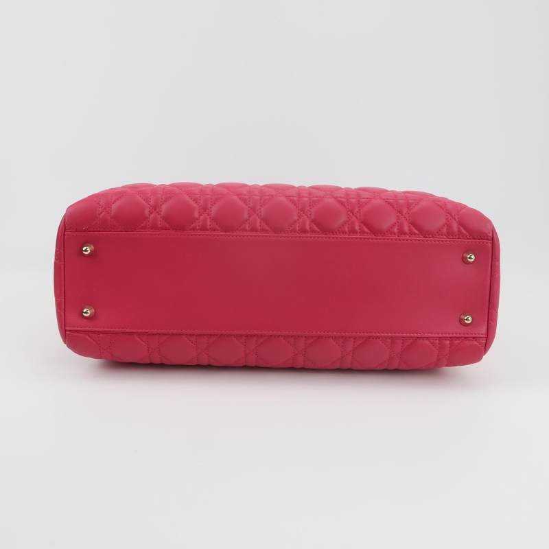 Dior Soft羊皮純色絎縫字母吊飾單肩包-5