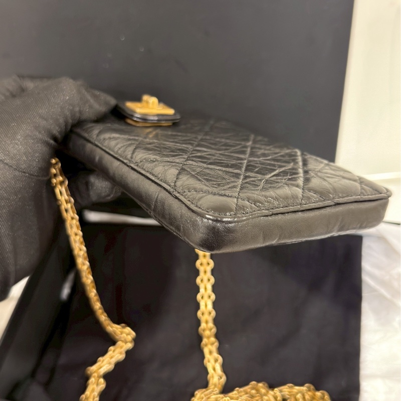 🈶購證99新🆕解放雙手😍Chanel黑金leboy菱格紋手機包斜背包-10