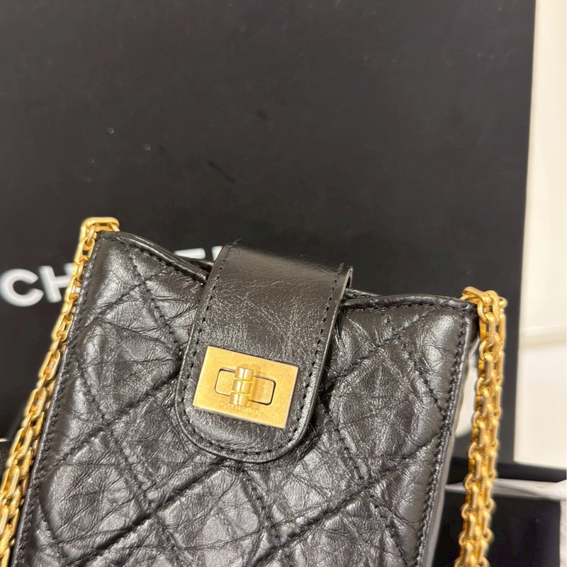 🈶購證99新🆕解放雙手😍Chanel黑金leboy菱格紋手機包斜背包-12