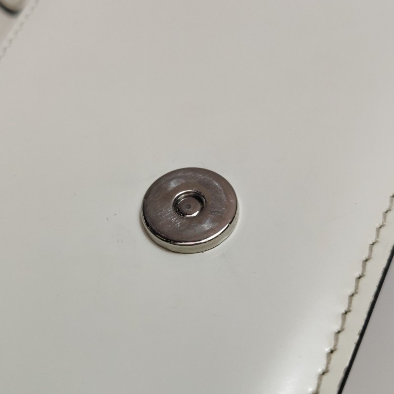 Prada Spazzolato牛皮純色三角徽標斜挎包單肩包-11