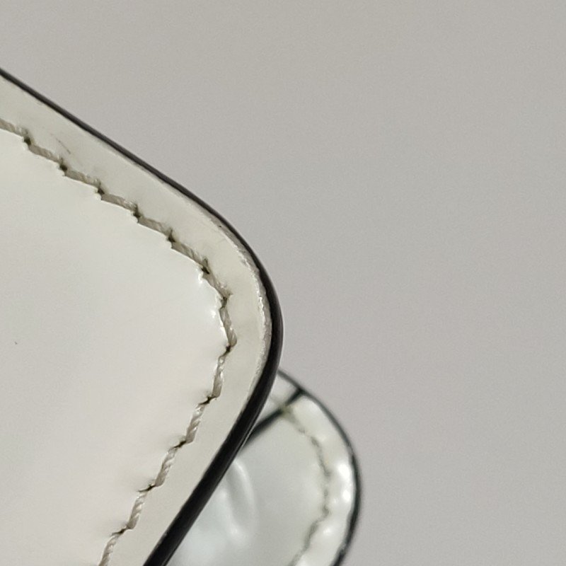 Prada Spazzolato牛皮純色三角徽標斜挎包單肩包-14