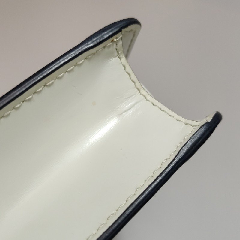 Prada Spazzolato牛皮純色三角徽標斜挎包單肩包-17